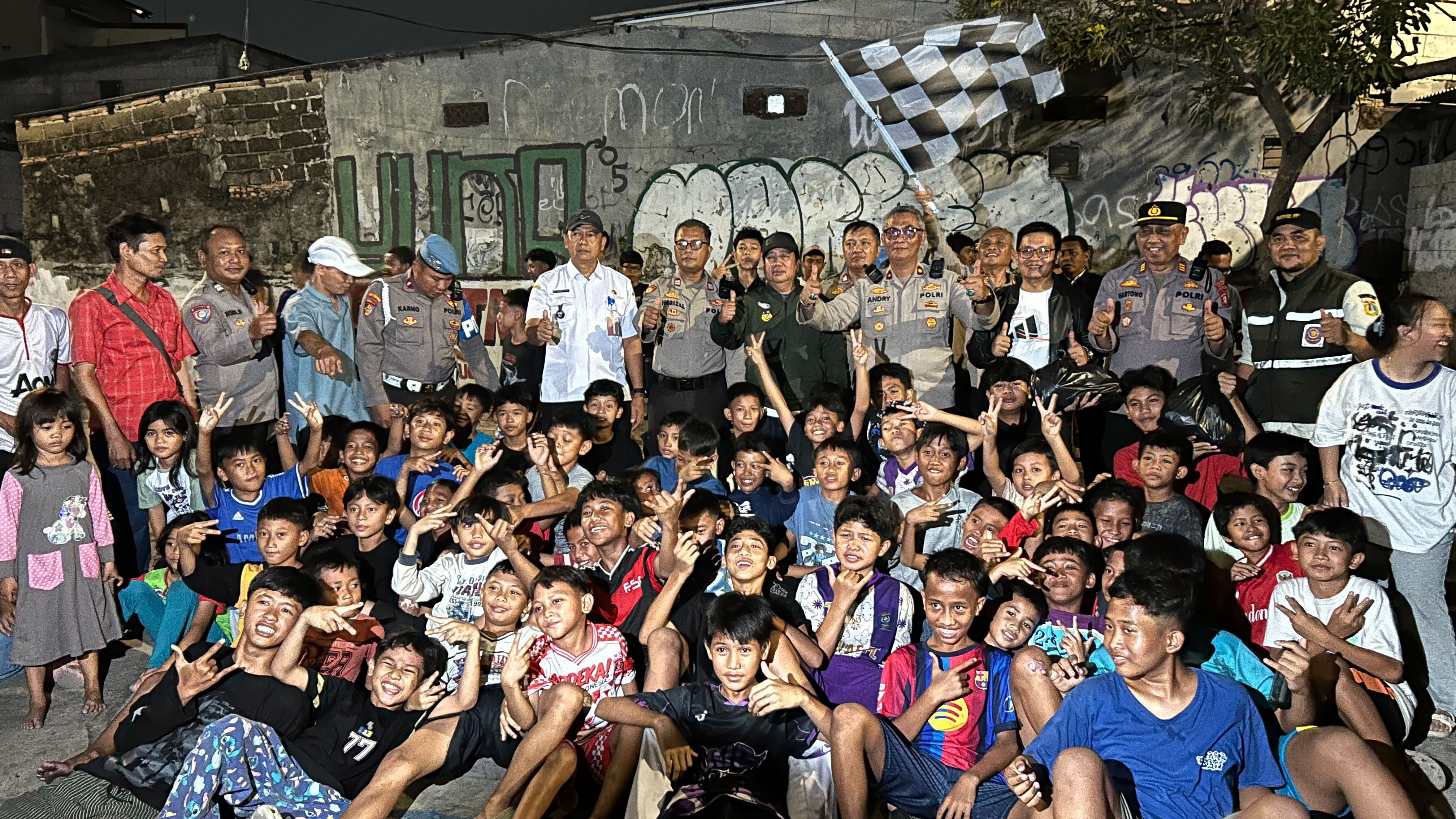 Polsek Koja Gelar Fun Night Run, Ajak Remaja Jauhi Tawuran