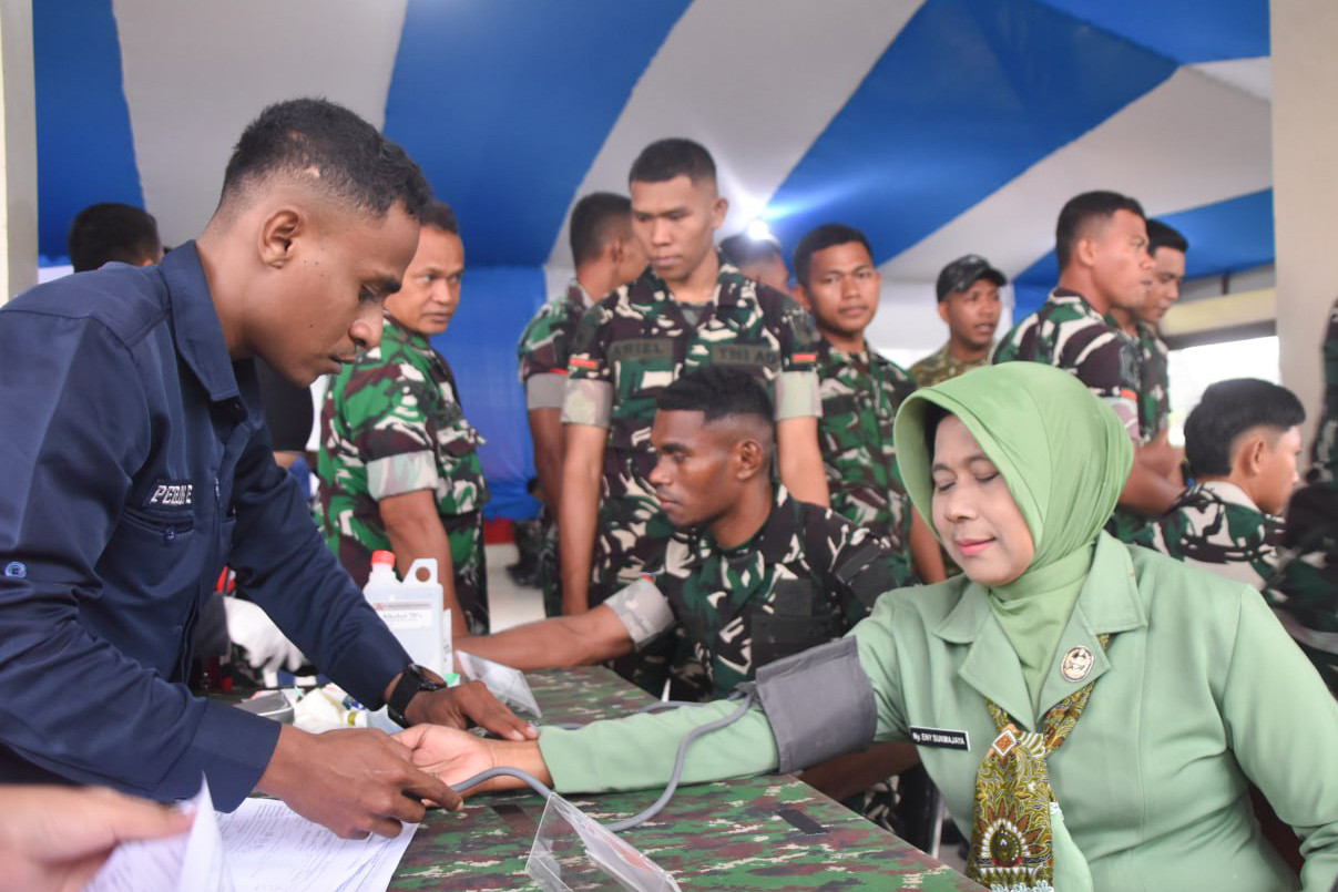 Sambut HUT TNI ke-81, Kodim 1710/Mimika Gelar Bakti Kesehatan