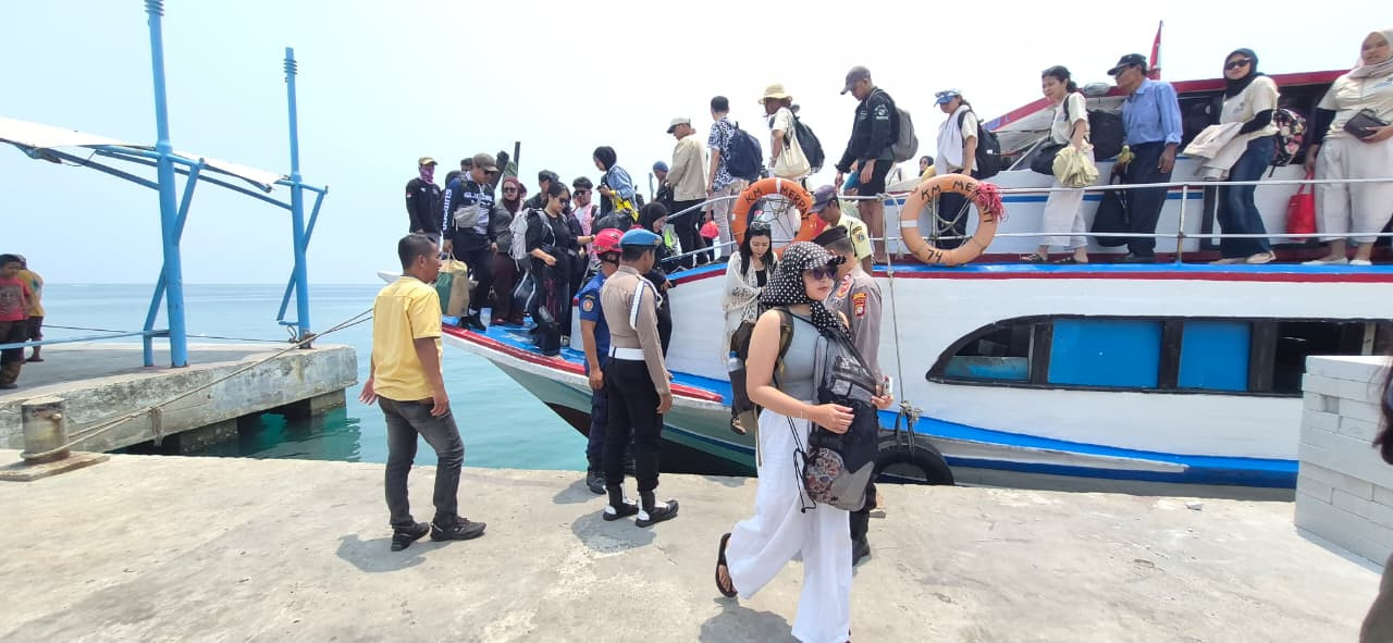Layanan Polisi 110, Strong Point Polsek Kepulauan Seribu Utara Berikan Pelayanan Humanis di Pulau Kelapa