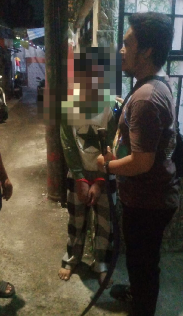 Polisi Amankan Celurit yang Diduga Digunakan dalam Tawuran  di Koja