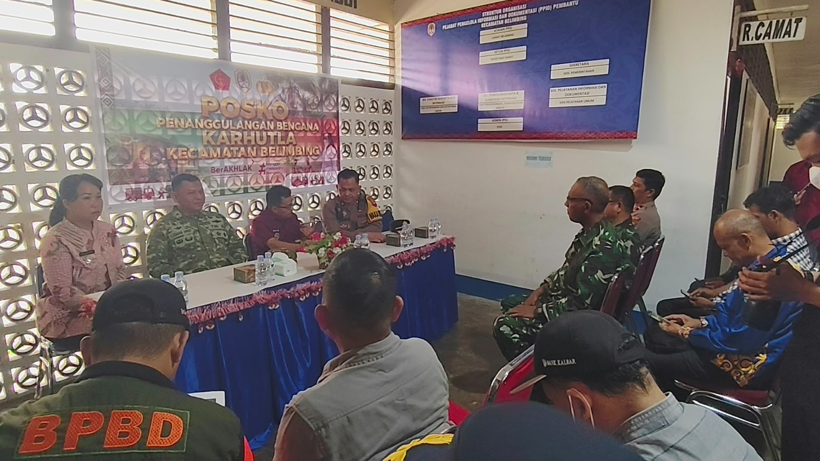 TNI Intensifkan Penyuluhan Pencegahan Karhutla di 11 Kecamatan Kabupaten Melawi, Kalbar