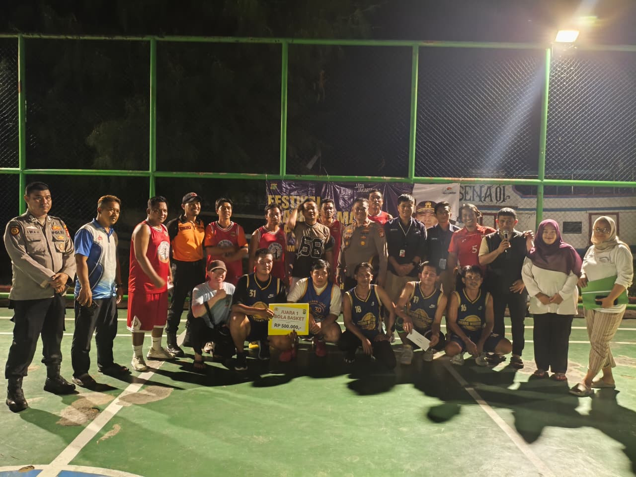 Festival Ramadhan Olahraga Malam di Pulau Kelapa Meriah, Polsek Kepulauan Seribu Utara Ajak Warga Jaga Kamtibmas