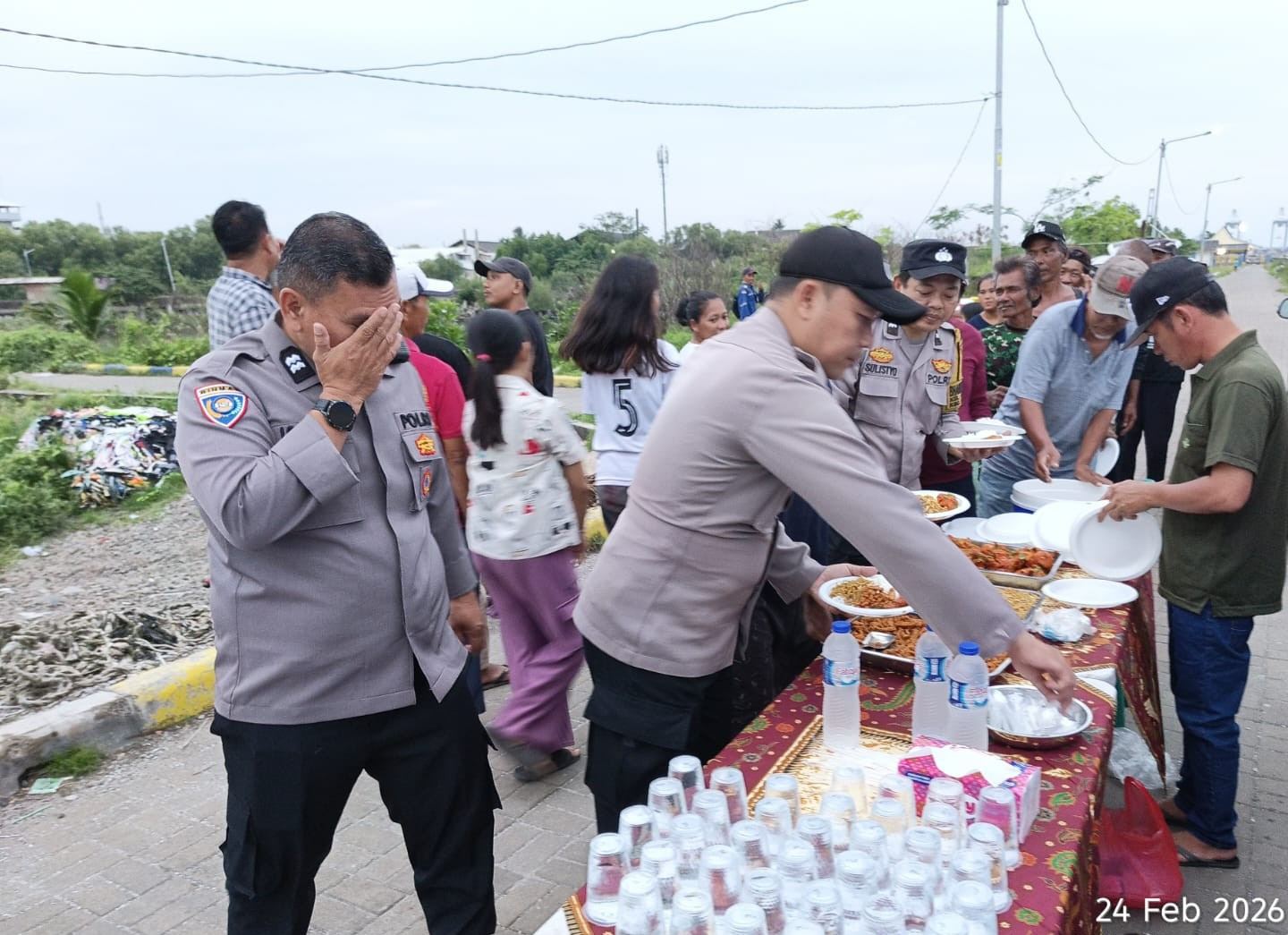 Polsek Cilincing Gelar Buka Puasa Keliling Bersama Warga, Perkuat Sinergi dan Sampaikan Pesan Kamtibmas