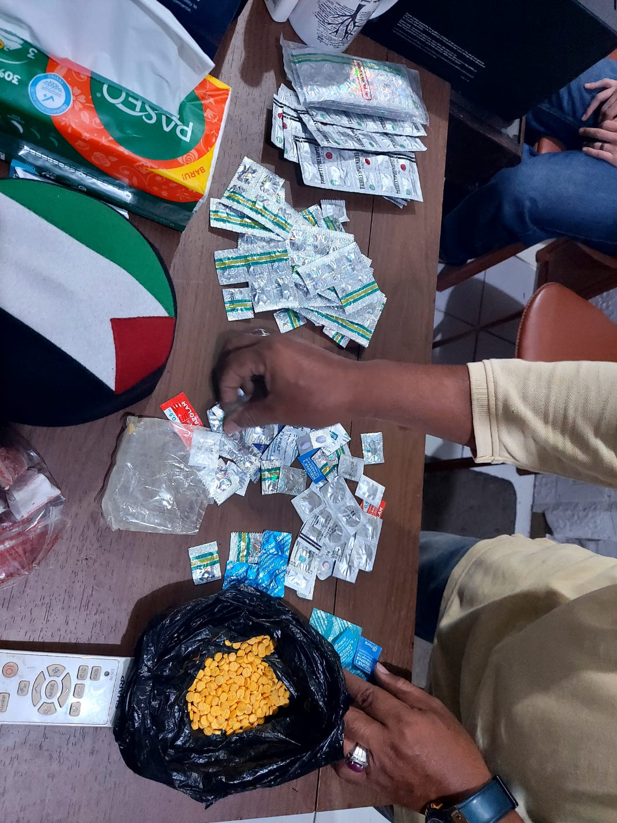 Respons Cepat Layanan 110, Polisi Amankan Pelaku Penjual Obat Terlarang Berkedok Toko Ikan Hias