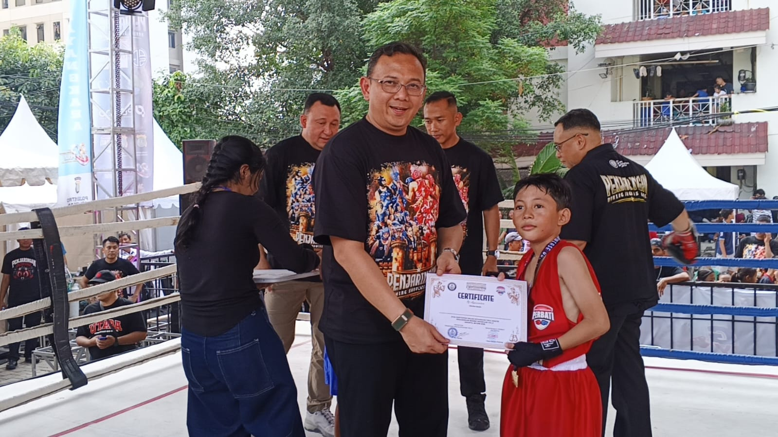 Penjaringan Boxing Showcase Vol.II Jadi Ajang Sportivitas Sambut HUT Bhayangkara ke-80, Kapolres Metro Jakarta Utara Hadir Beri Dukungan Generasi Muda