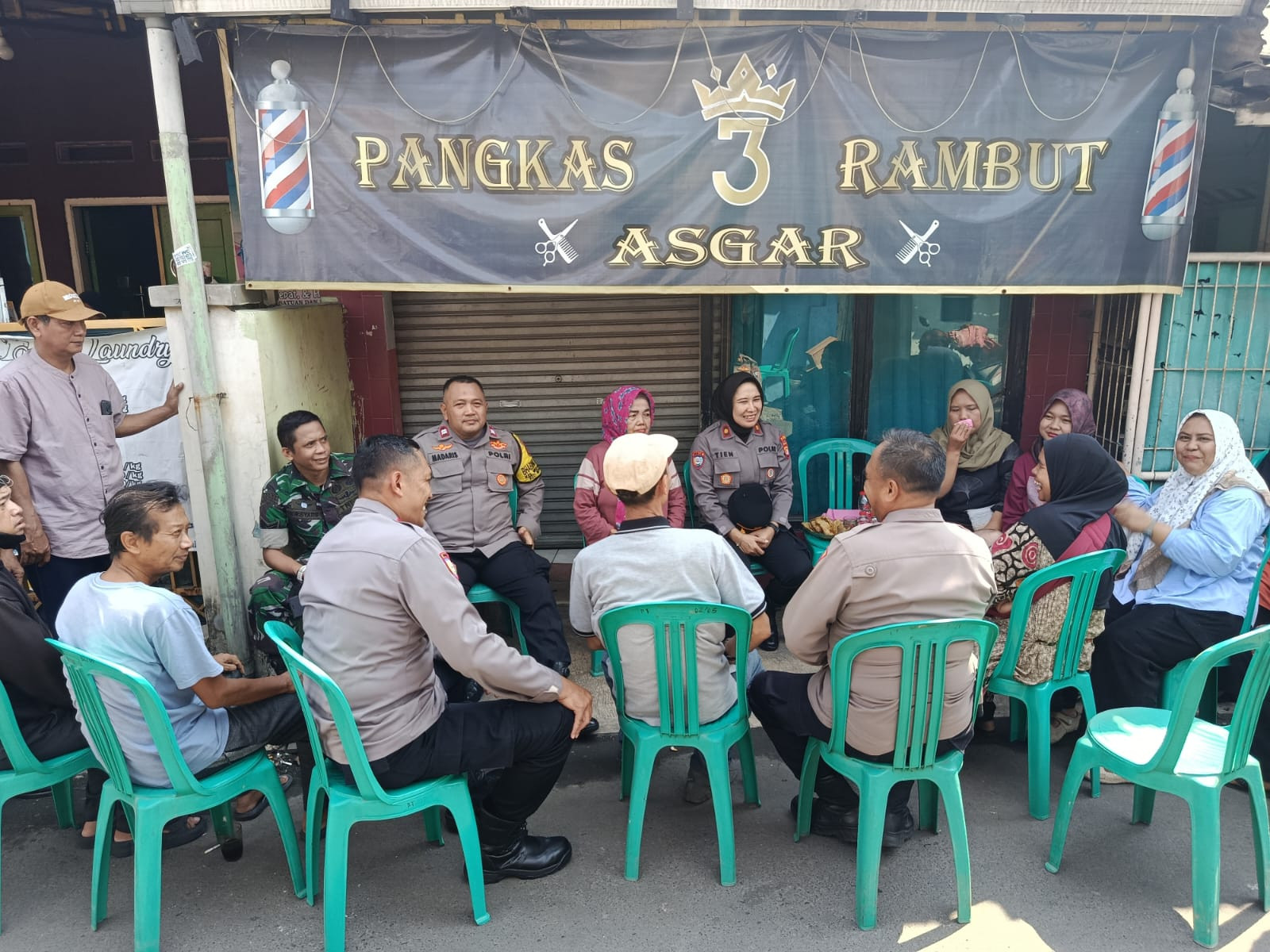 Wadir Bimas PMJ "Jaga Jakarta On The Spot" di Pondok Ungu, Serap Aspirasi Warga Medansatria