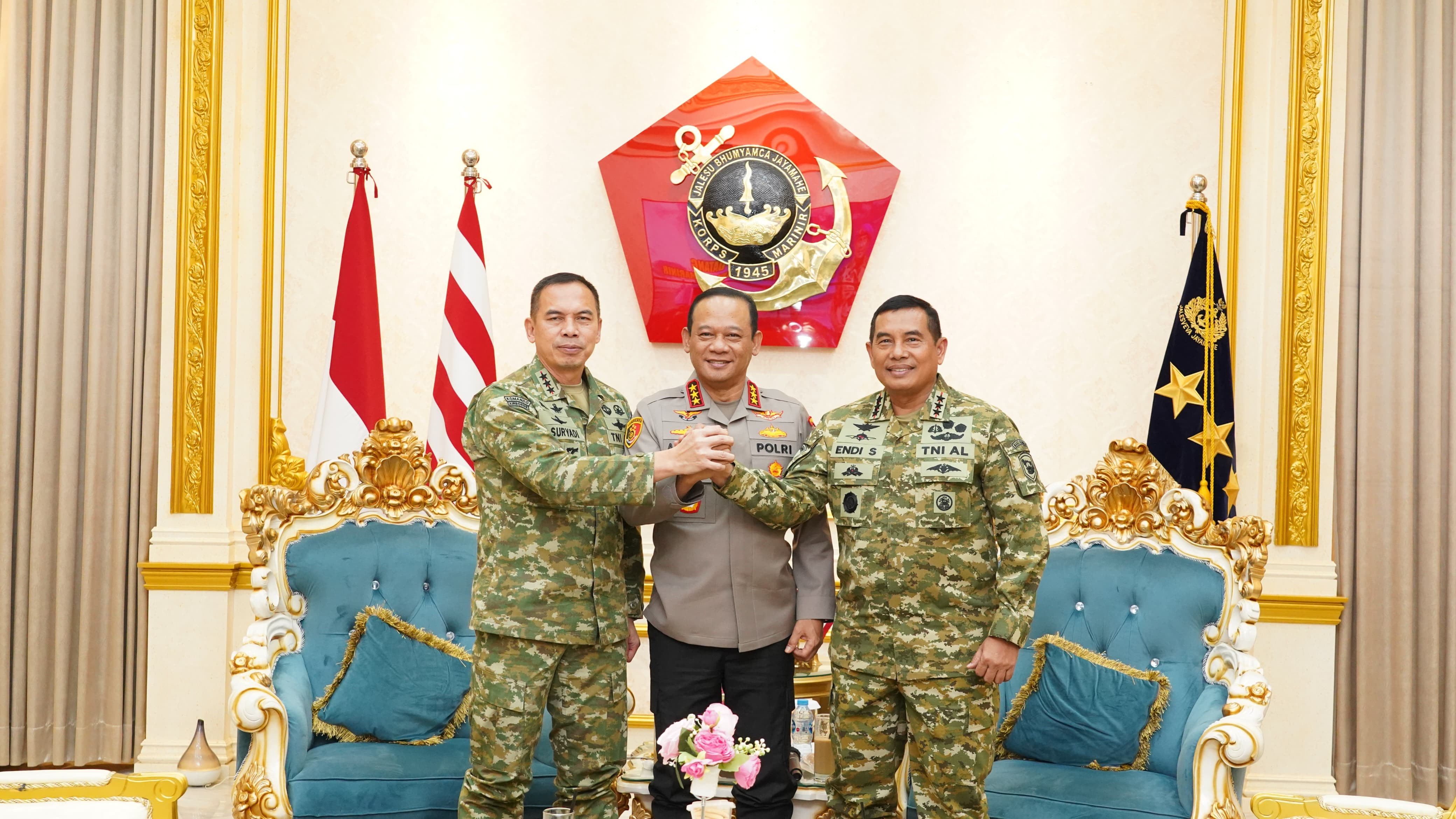 Perkuat Sinergi TNI- POLRI Kapolda Metro Jaya dan Pangdam Jaya Kunjungi Pangkormar