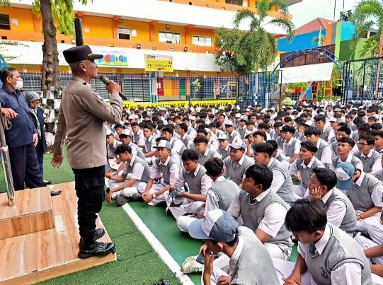 Polsek Koja Gencarkan “Police Go To School”, Antisipasi Pelajar Terlibat Aksi May Day 2026