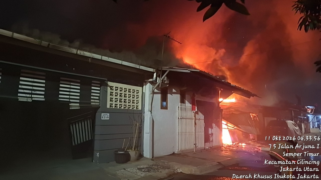 Polisi Selidiki Penyebab Kebakaran Empat Rumah di Asrama Polri Airud Cilincing