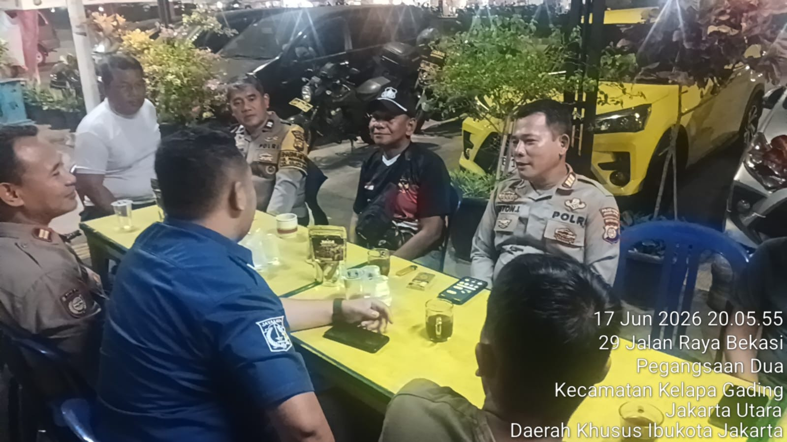 Jaga Jakarta On The Spot, Polisi Serap Aspirasi Warga Pegangsaan Dua Soal Keamanan Lingkungan