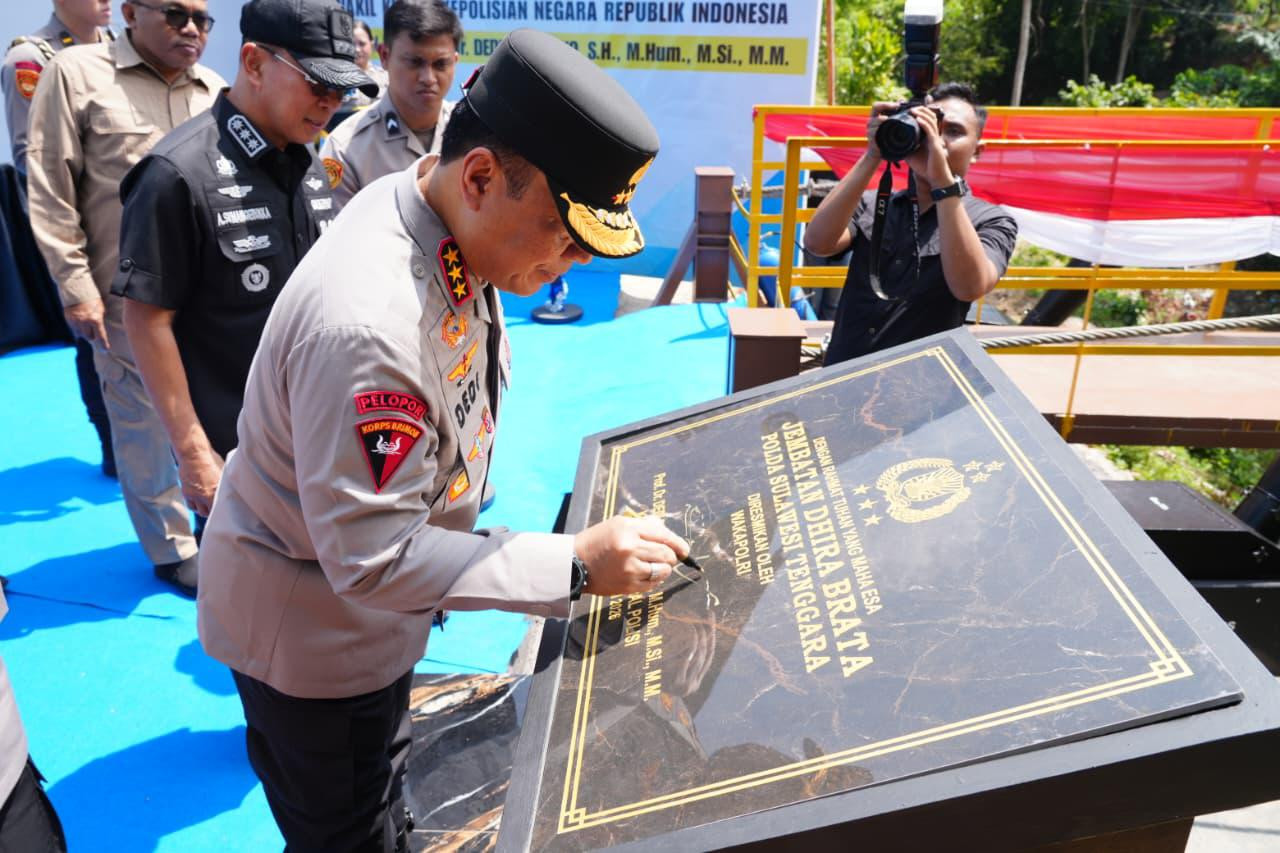 Wakapolri Resmikan Jembatan Perintis “Dhira Brata” Wujud Instruksi Presiden Prabowo